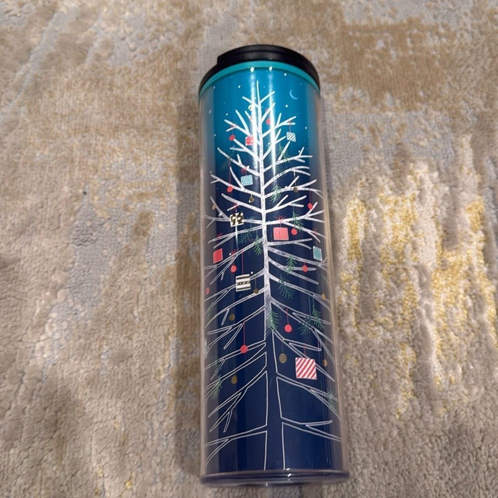 Starbucks Plastic Tumbler. 16 Oz Holiday Blue Teal w white tree 9” tall new 2018
